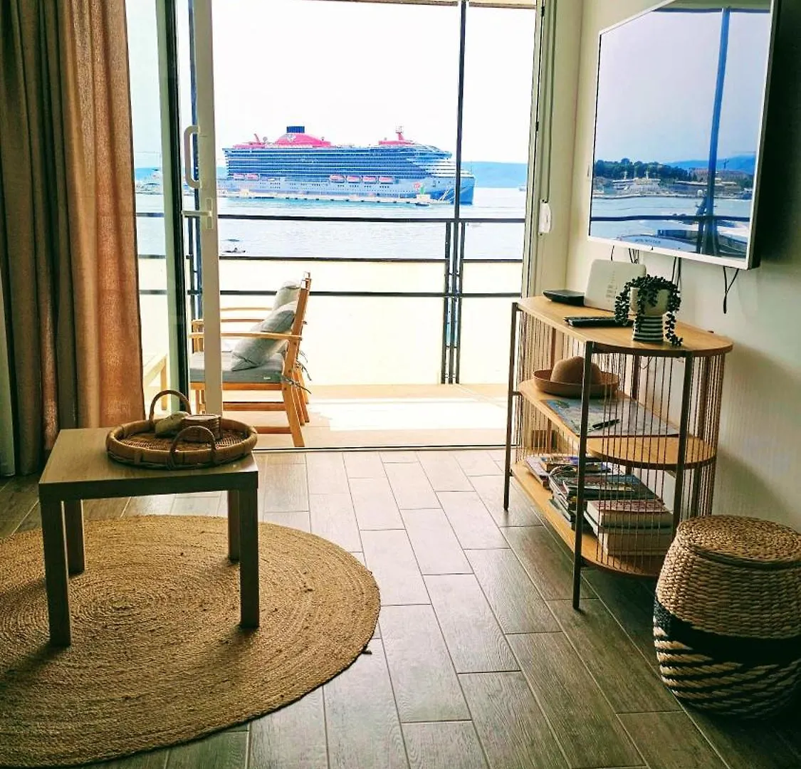 Sun And Sea Deluxe Apartments 0*, Split
